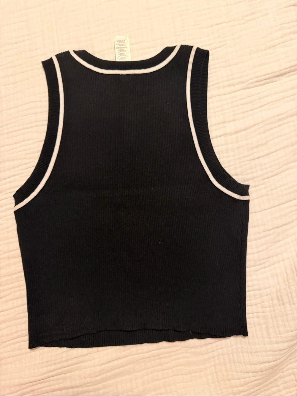 ALO Yoga Black Ribbed Cropped Tank with White Trim size Small